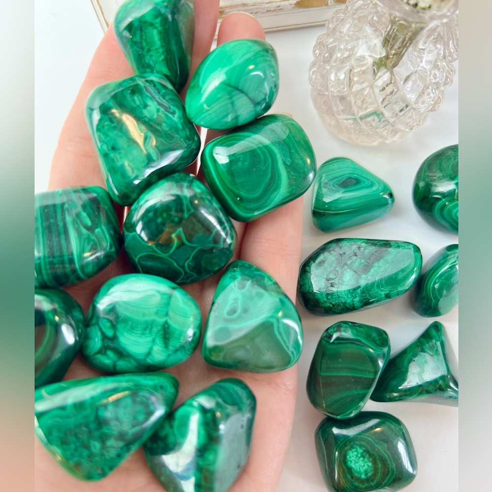 One Malachite Tumble, Natural Malachite Crystal, Tumbled Stones, Pocket Stones - Picture 6 of 10